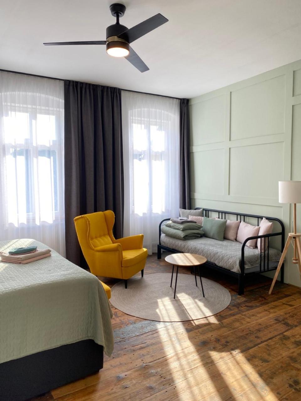 Four Rooms Carlsbad Authentic Karlsbad Exterior foto