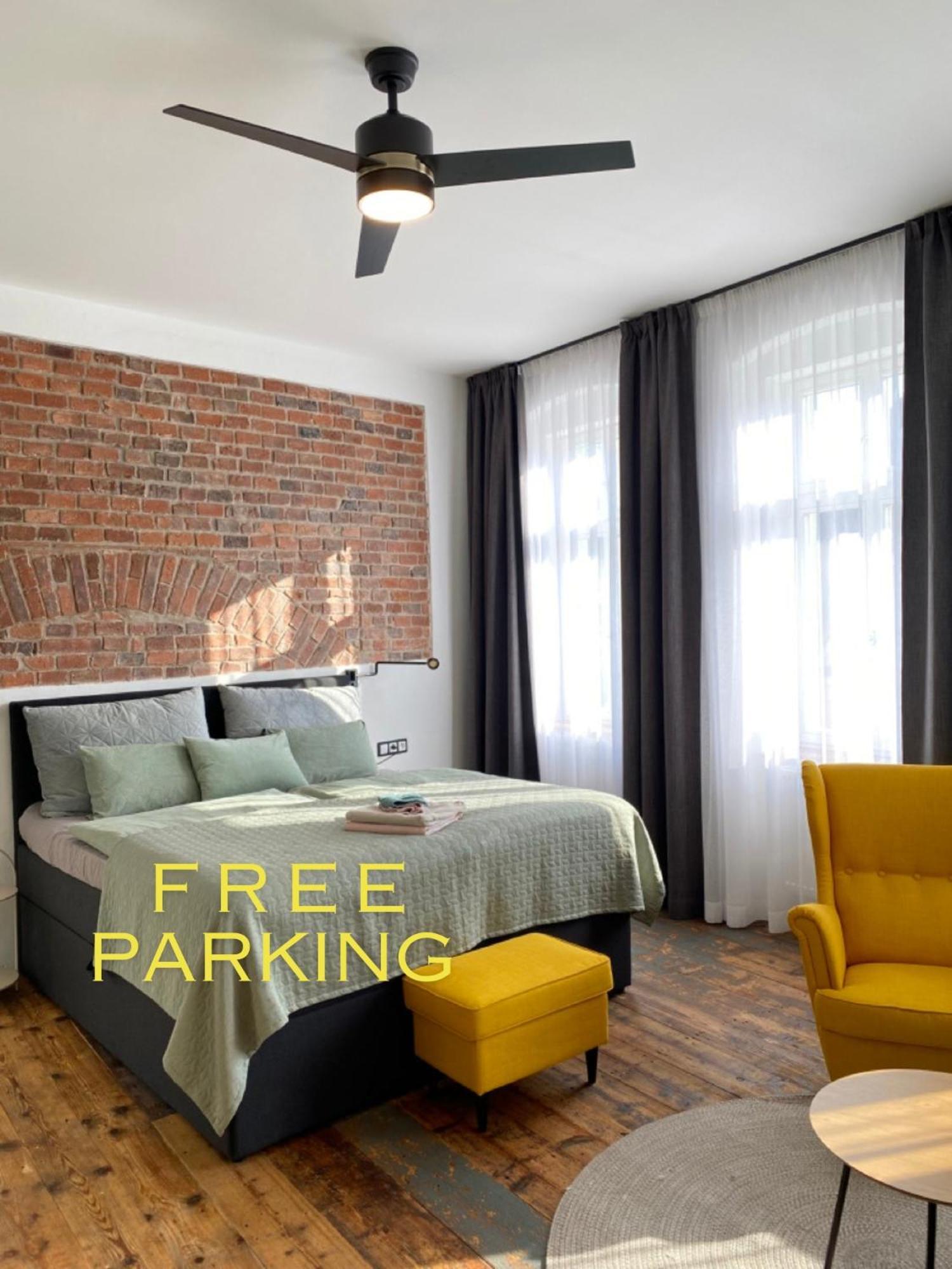 Four Rooms Carlsbad Authentic Karlsbad Exterior foto